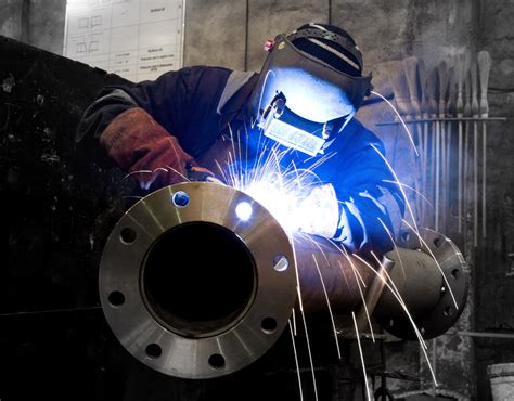 Precision Metal Fabrication & Weldments 